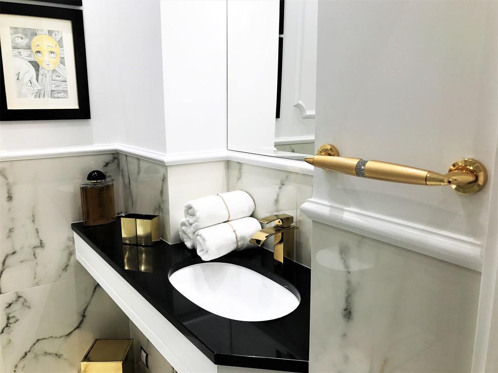 Hotel apartamentowy Luxury & Mondrian Market Square Ii